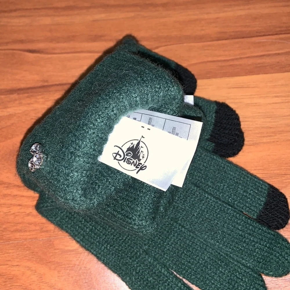 NWT Disney Disney Parks Gloves